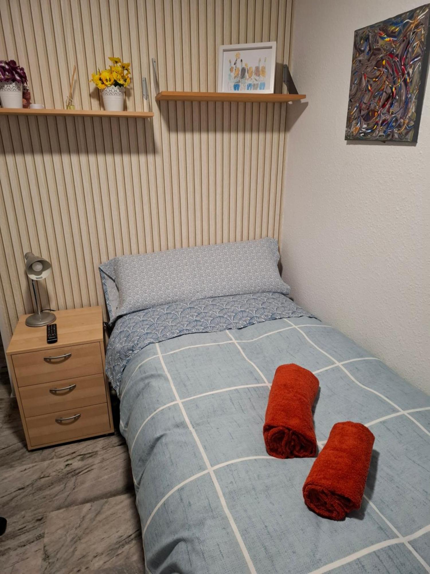Habitacion Particular Con Bano Privado Sevilla Eksteriør bilde